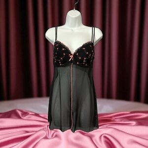 NEW, La Vie En Rose, Black Sheer Babydoll, Size Medium 🫦